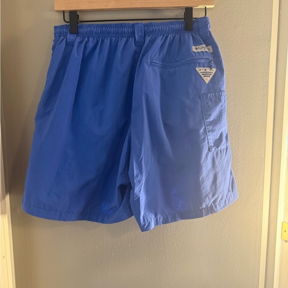 Columbia Men's Athletic Shorts - Blue - Picture 4 of 7